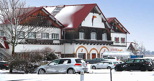 Adventsurlaub mit Skiurlaub in Europas grter Indoor-Wintersporthalle. Urlaub im Advent in Mecklenburg MV